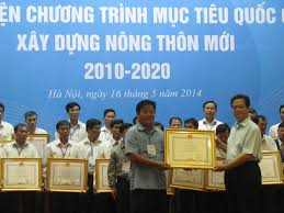 Thưởng 27 xã đạt chuẩn nông thôn mới tiêu biểu